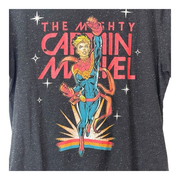 Vintage Style Marvel The Mighty Captain Marvel Flying Graphic Tee T-shirt Size L - Picture 3 of 6